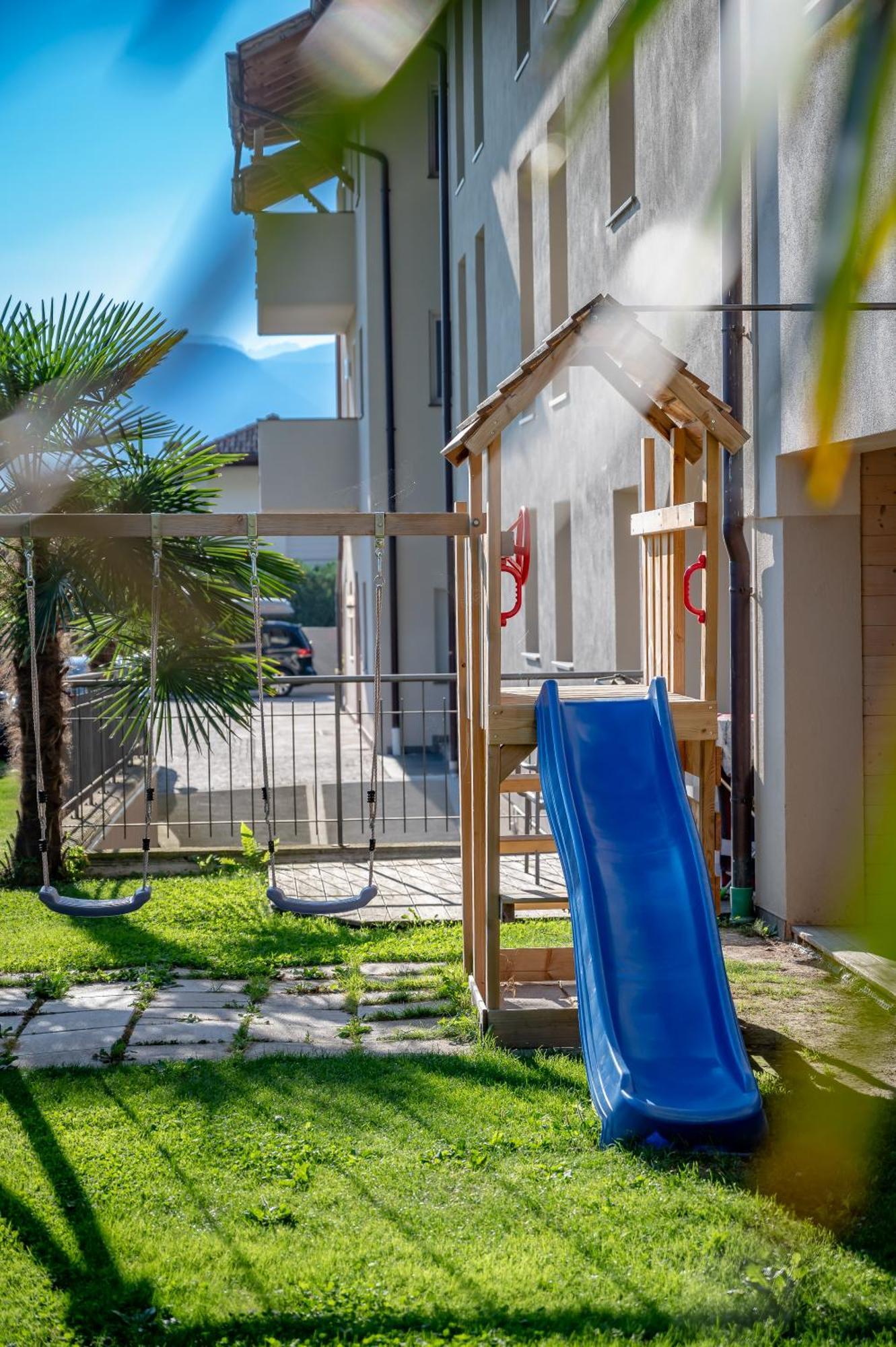 Garni Hotel Peterlinhof Caldaro Zewnętrze zdjęcie