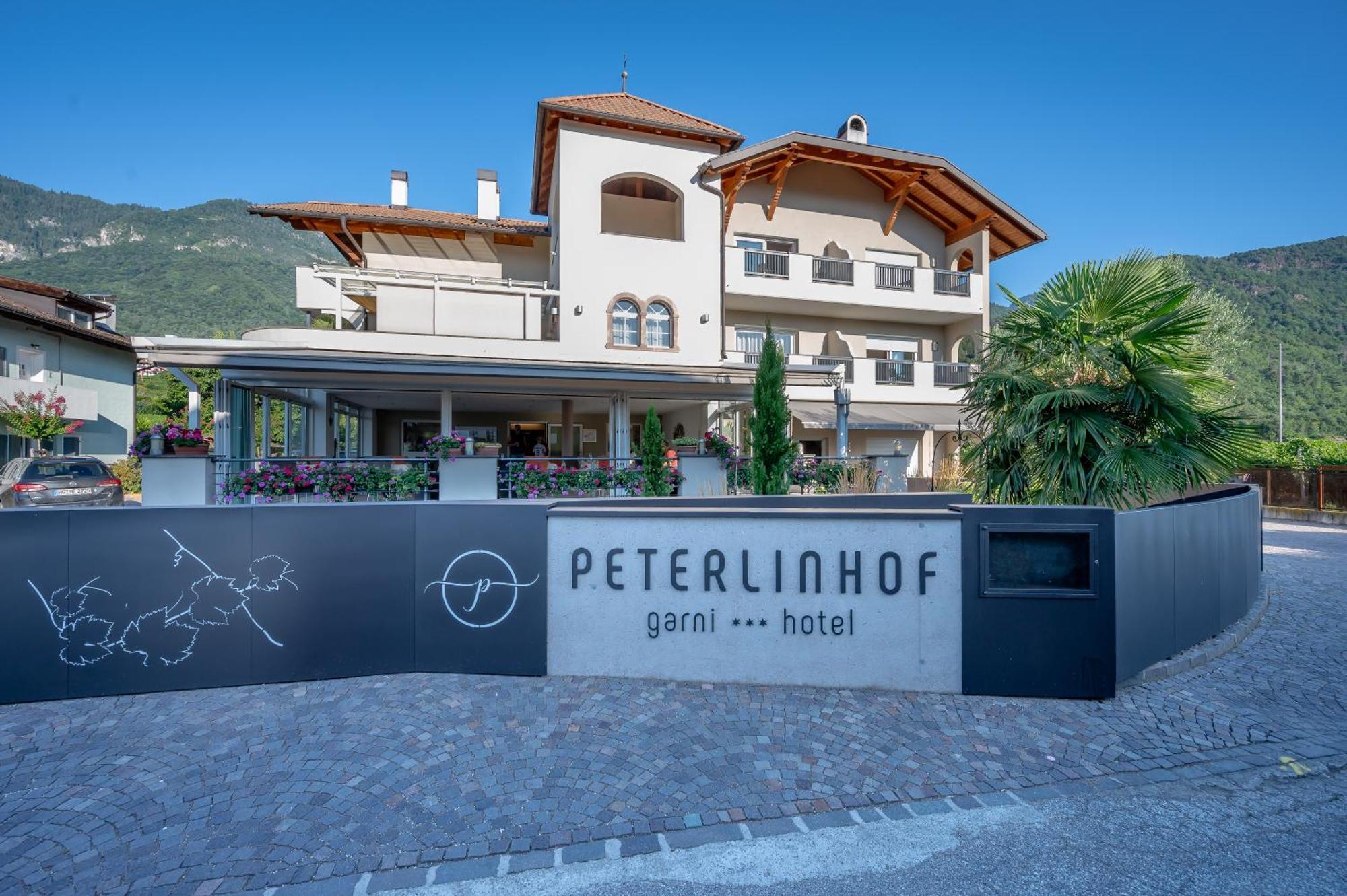 Garni Hotel Peterlinhof Caldaro Zewnętrze zdjęcie