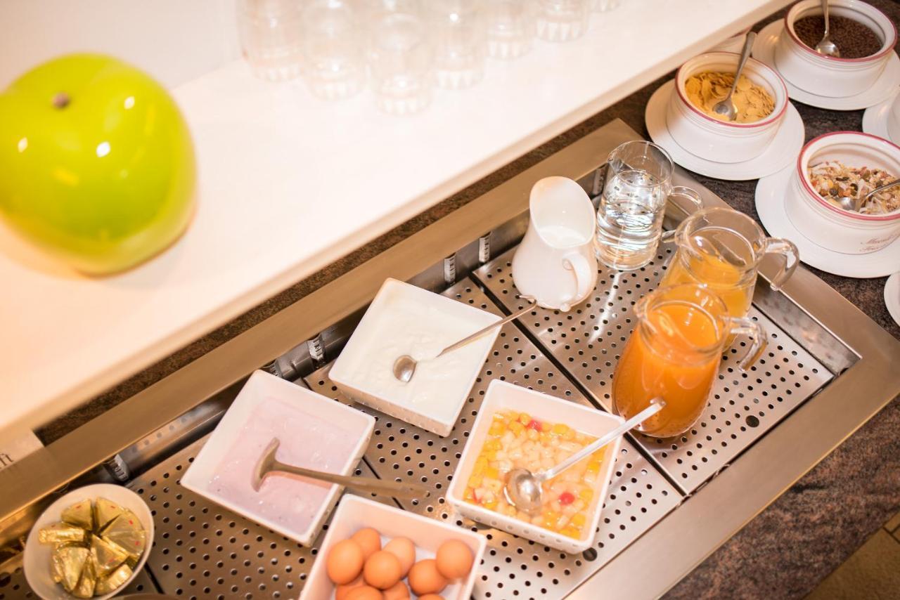 Garni Hotel Peterlinhof Caldaro Zewnętrze zdjęcie